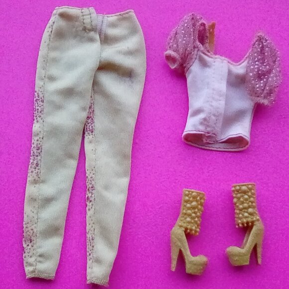 Barbie doll Fashionistas gold outfit heels & pink dress - Picture 4 of 7